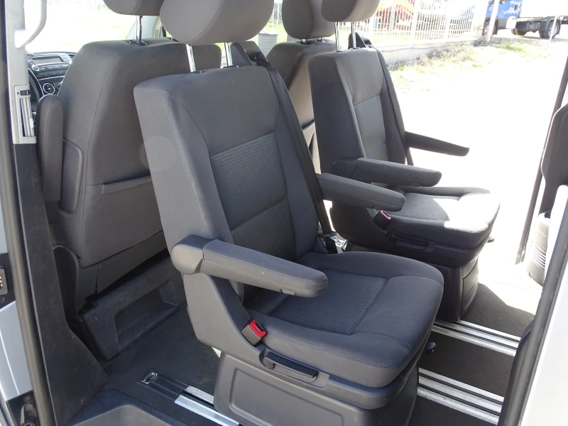 VW Multivan T 5, снимка 12 - Бусове и автобуси - 49931395