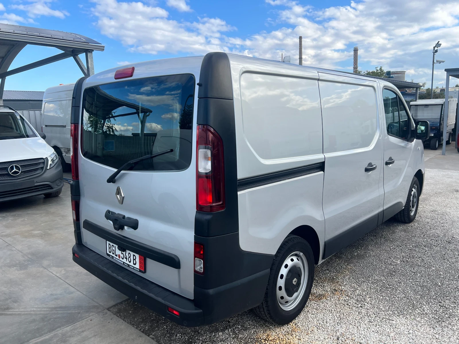 Renault Trafic 1.6d - изображение 5