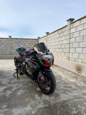 ������ Suzuki Gsxr