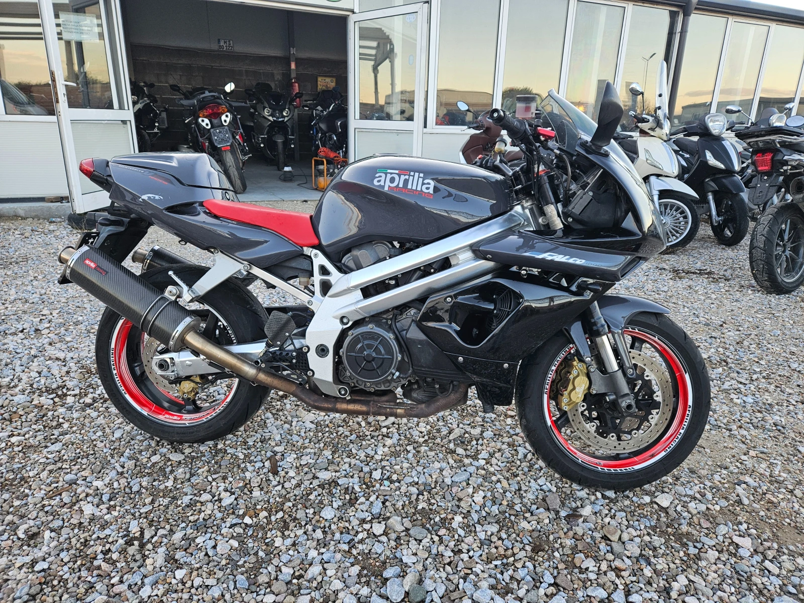 Aprilia Falco   | Mobile.bg   6