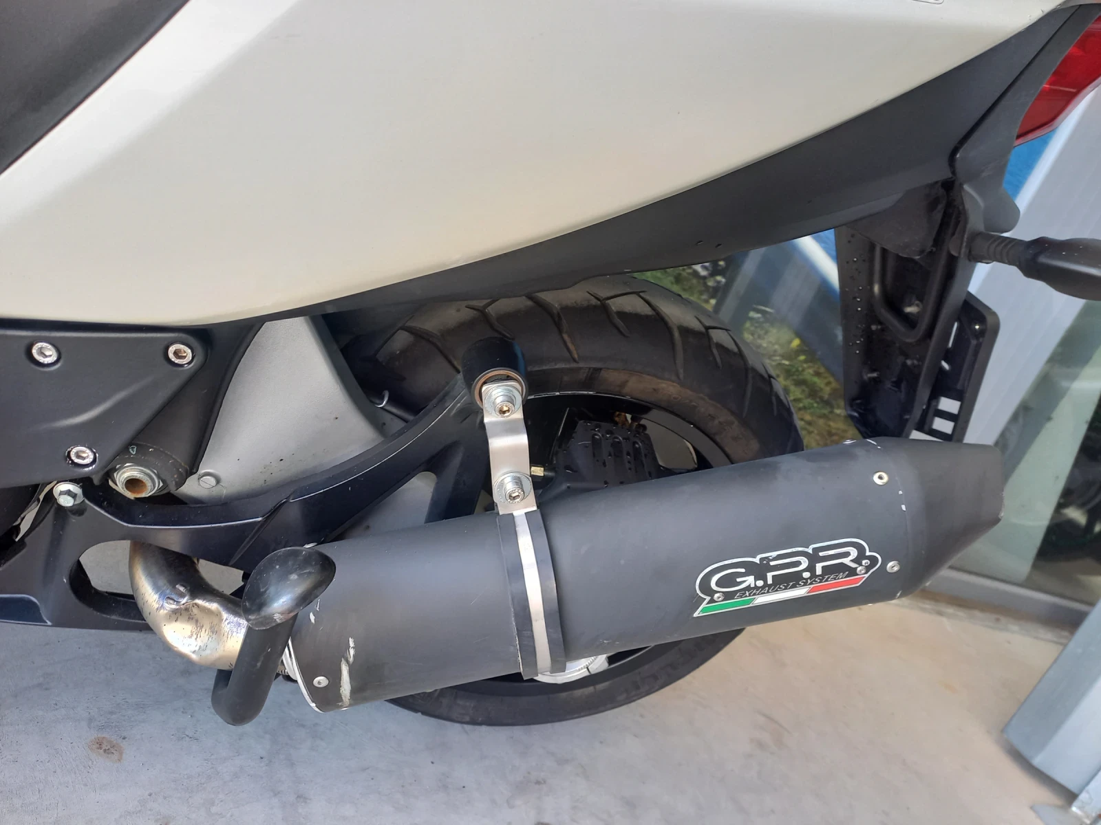 Aprilia SRV 850 ABS  - изображение 7