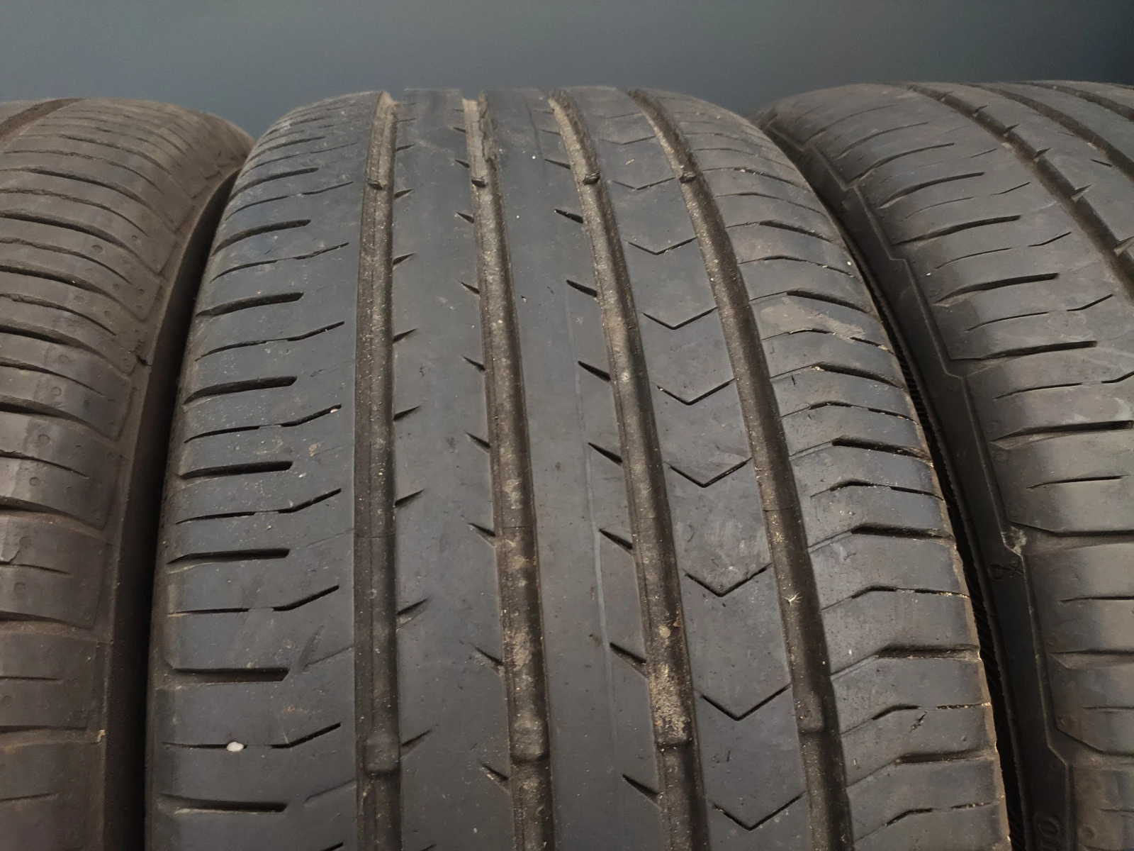  235/55R17 | Mobile.bg   3