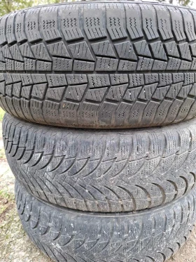 Гуми Зимни 205/60R16, снимка 3 - Гуми и джанти - 48000121