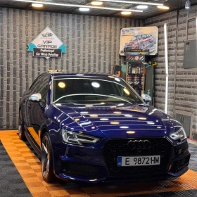 Audi S4 