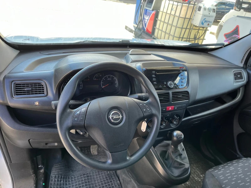 Opel Combo 1.3EURO6, снимка 6 - Автомобили и джипове - 44924201