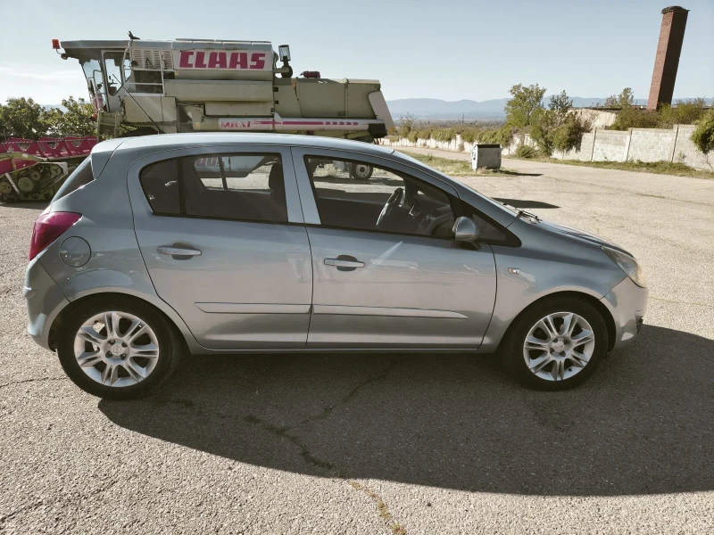 Opel Corsa Автоматик+ landi renzo, снимка 6 - Автомобили и джипове - 47454674