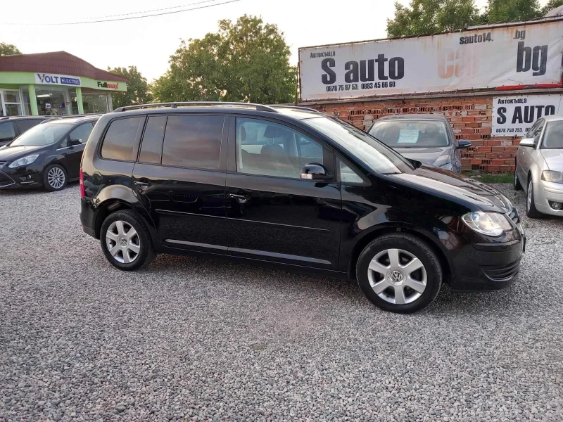 VW Touran 1.9 TDI, снимка 3 - Автомобили и джипове - 48262830