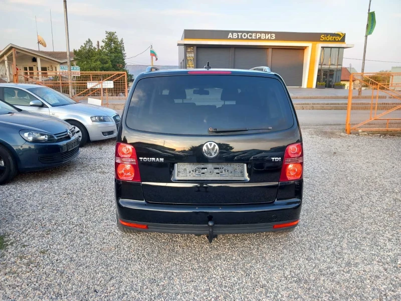 VW Touran 1.9 TDI, снимка 4 - Автомобили и джипове - 48262830