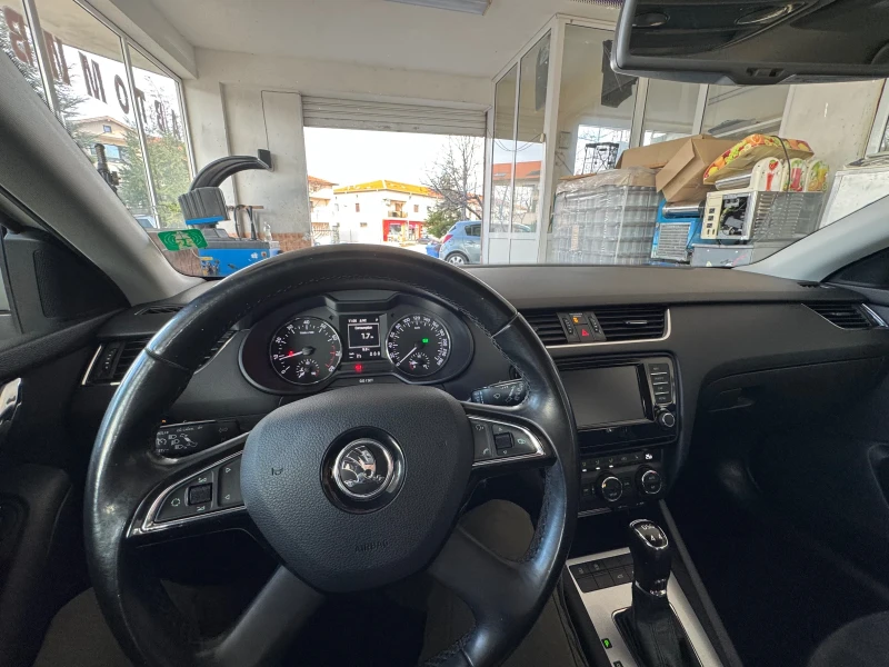 Skoda Octavia 1.8 TSI 4x4, снимка 14 - Автомобили и джипове - 48307650