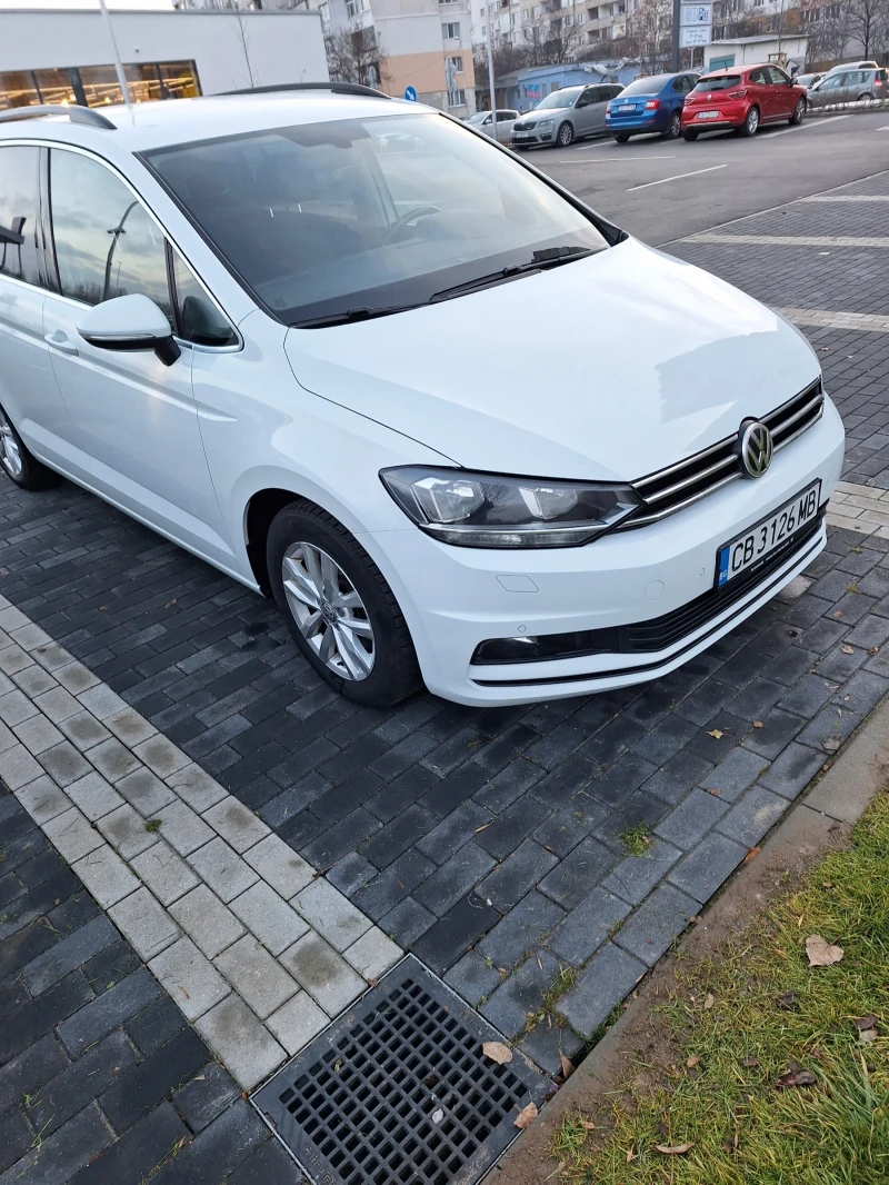 VW Touran, снимка 3 - Автомобили и джипове - 48435919