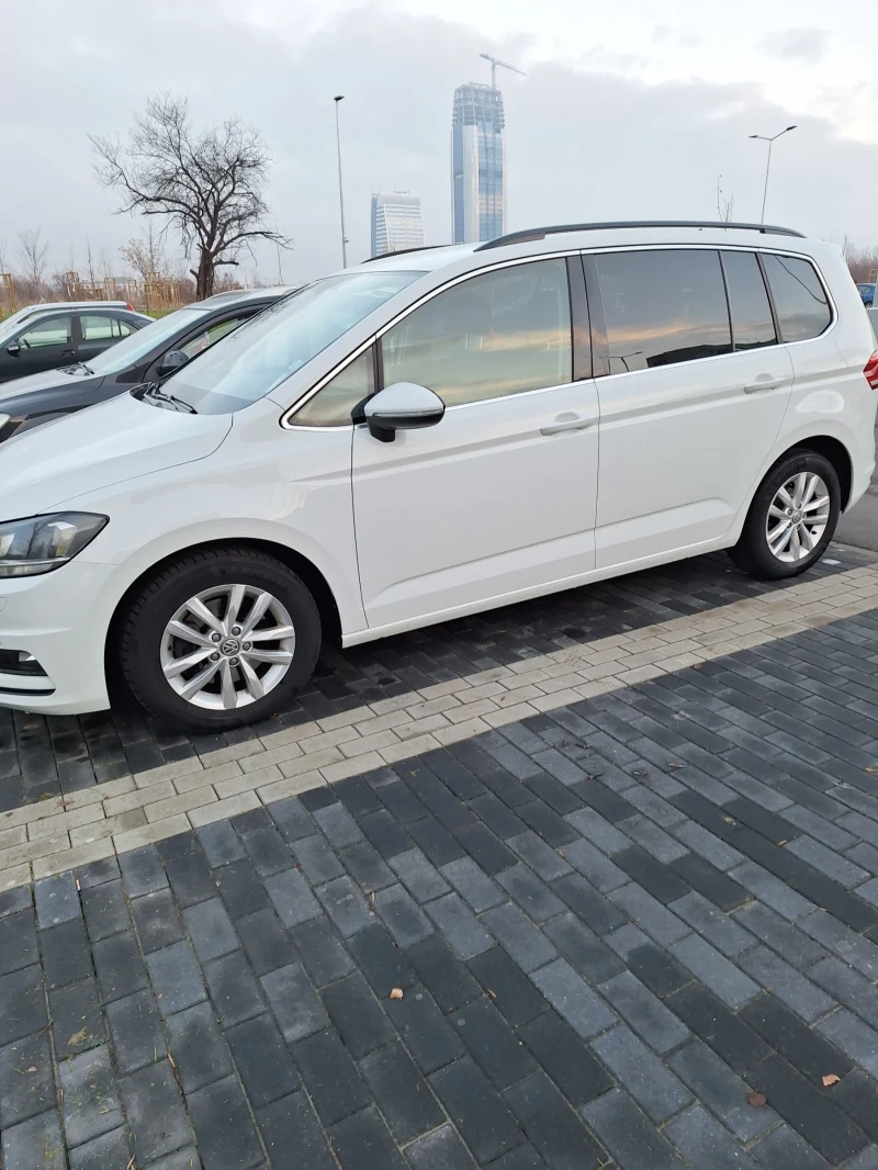 VW Touran, снимка 2 - Автомобили и джипове - 48435919