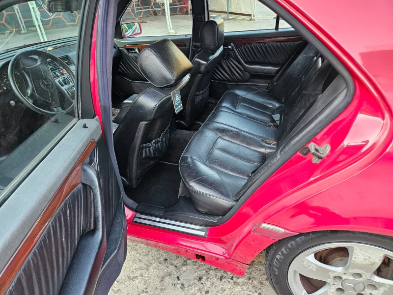 Mercedes-Benz C 250, снимка 5 - Автомобили и джипове - 52257997