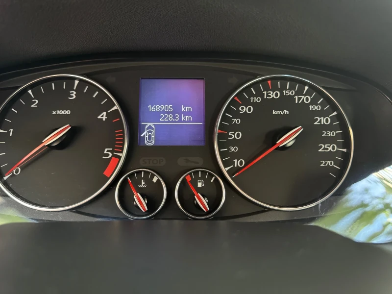 Renault Laguna, снимка 6 - Автомобили и джипове - 52775608