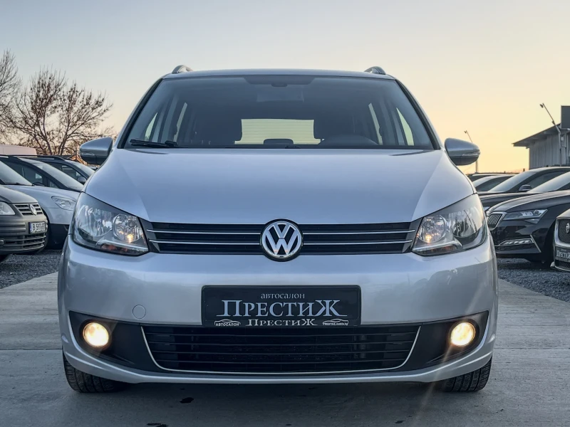 VW Touran 1.6TDI - 6ck. - 6+ 1, снимка 2 - Автомобили и джипове - 52415432