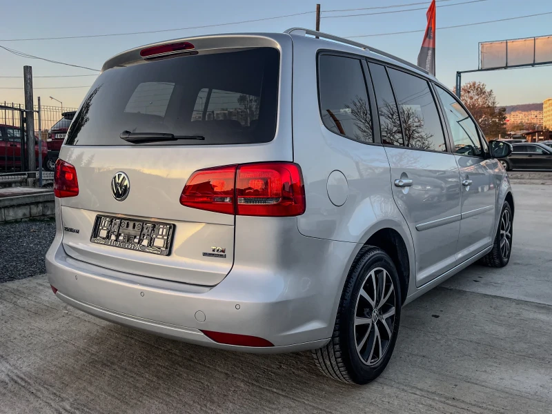 VW Touran 1.6TDI - 6ck. - 6+ 1, снимка 4 - Автомобили и джипове - 52415432