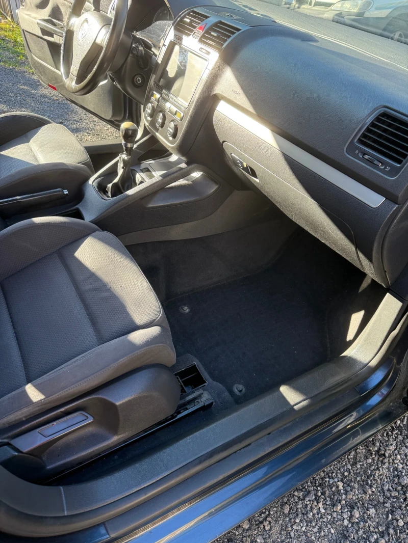 VW Golf, снимка 5 - Автомобили и джипове - 52421988