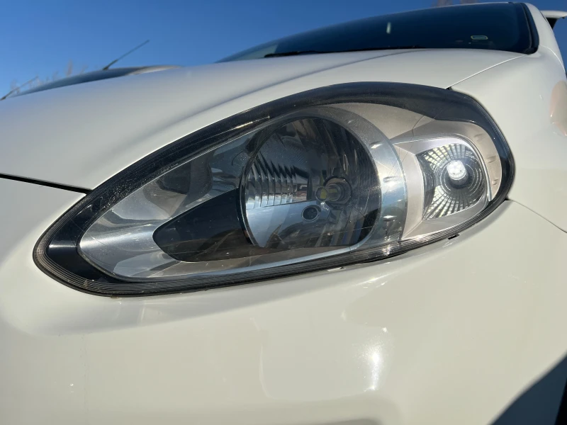 Fiat Punto 1.3mJTD* EURO5B* LED* 120000km!, снимка 15 - Автомобили и джипове - 52733587