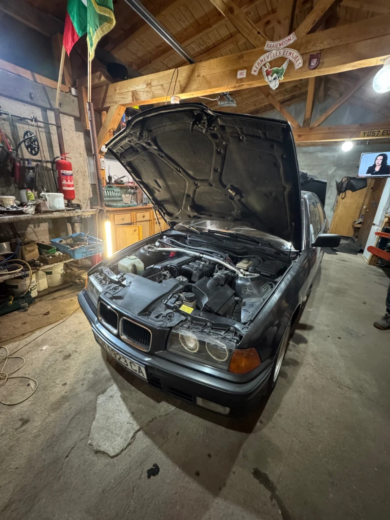 BMW 320 320, снимка 6 - Автомобили и джипове - 52840169