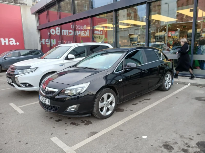 Opel Astra 1, 6 турбо, снимка 15 - Автомобили и джипове - 53119258