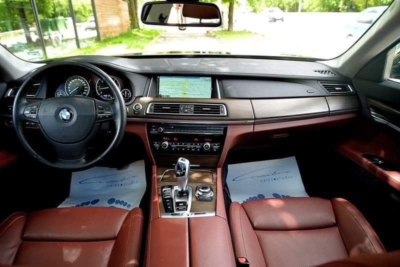 BMW 730  - изображение 1