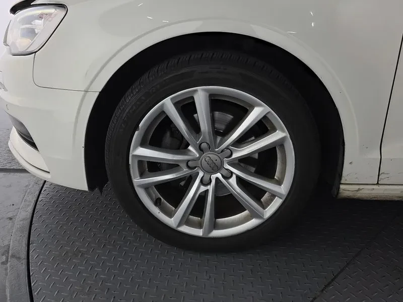 Audi A3 2.0 TDI, снимка 10 - Автомобили и джипове - 54971521