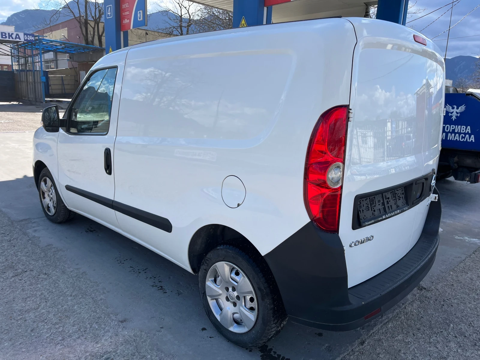 Opel Combo 1.3EURO6 - изображение 3