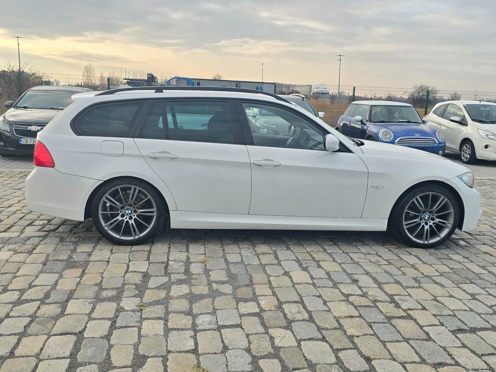 BMW 318 D M-PACK FACELIFT SPORT PACKET КАТО НОВА - изображение 5