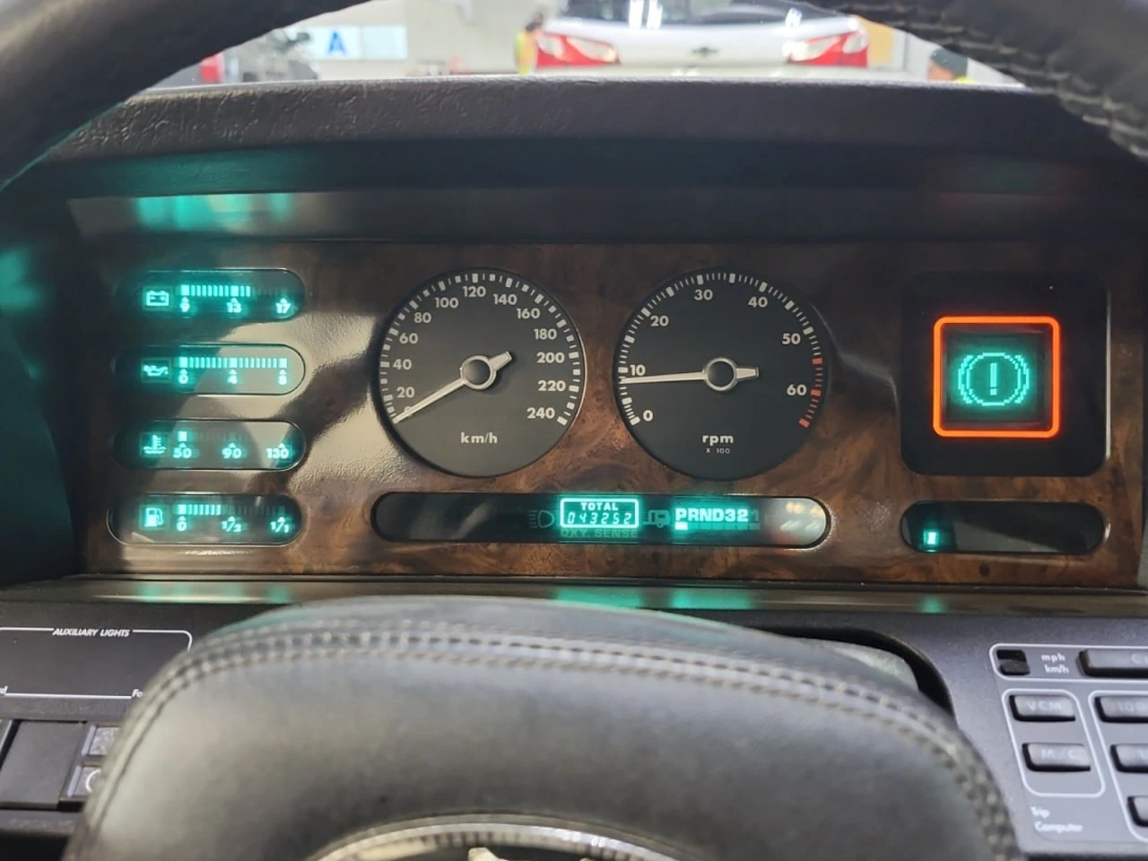 Jaguar Xj CARFAX* АВТОФИНАНСИРАНЕ* БЕЗ ПЪРВОНАЧАЛНА ВНОСКА*  - изображение 9
