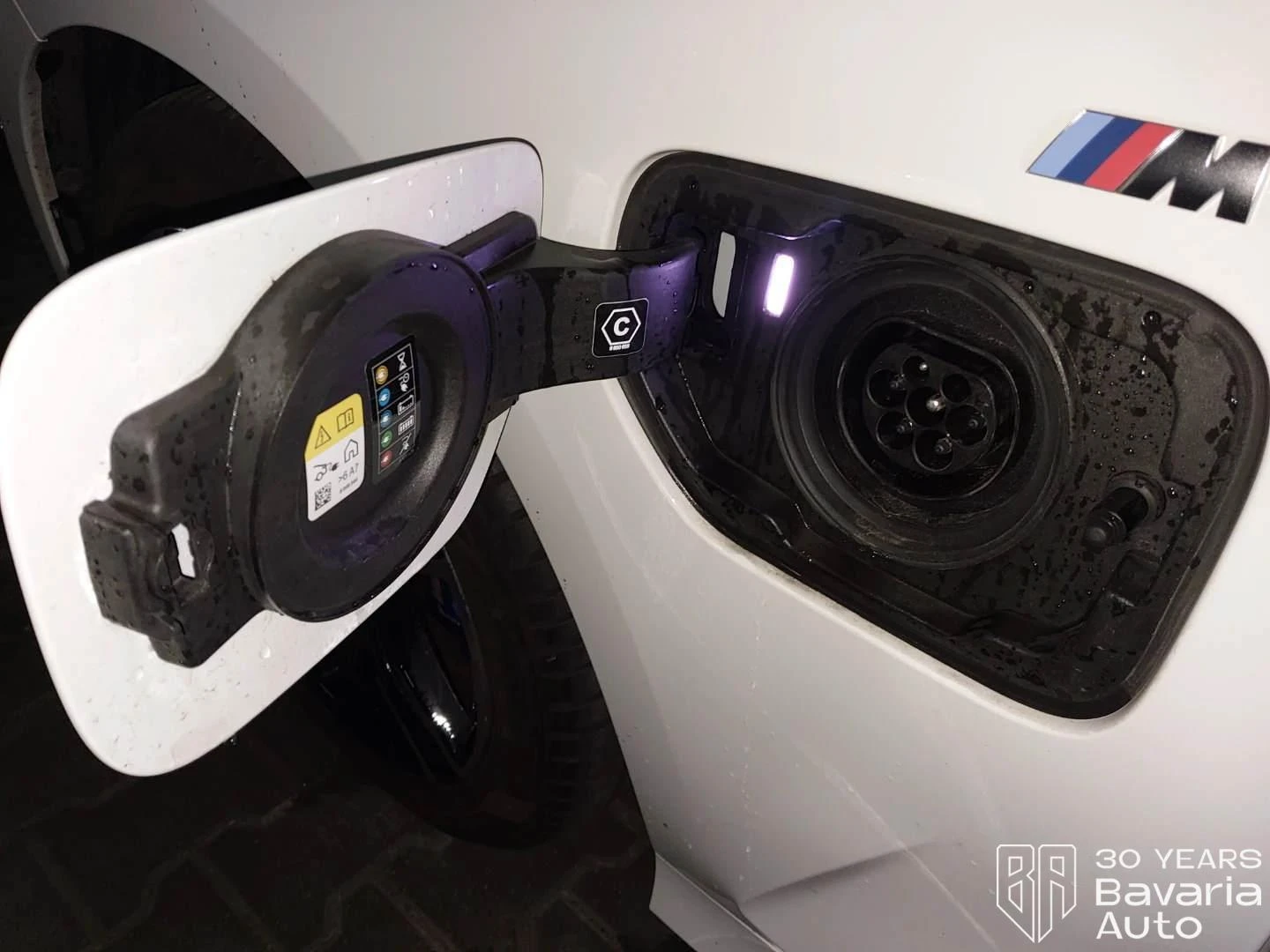 BMW 330 e Touring M Sport Paket Sportautomatic | Mobile.bg   13