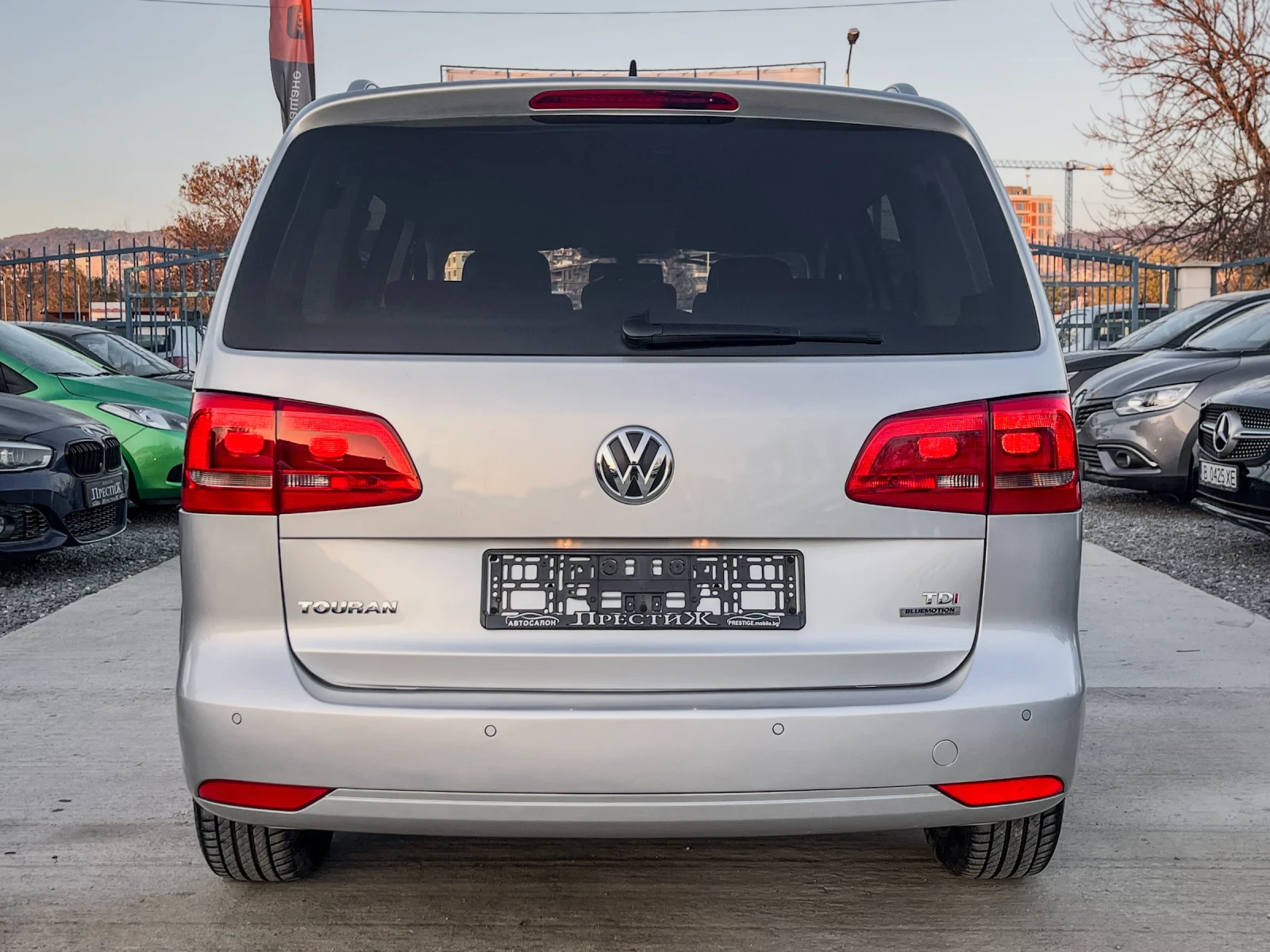 VW Touran 1.6TDI - 6ck. - 6+ 1 - изображение 5