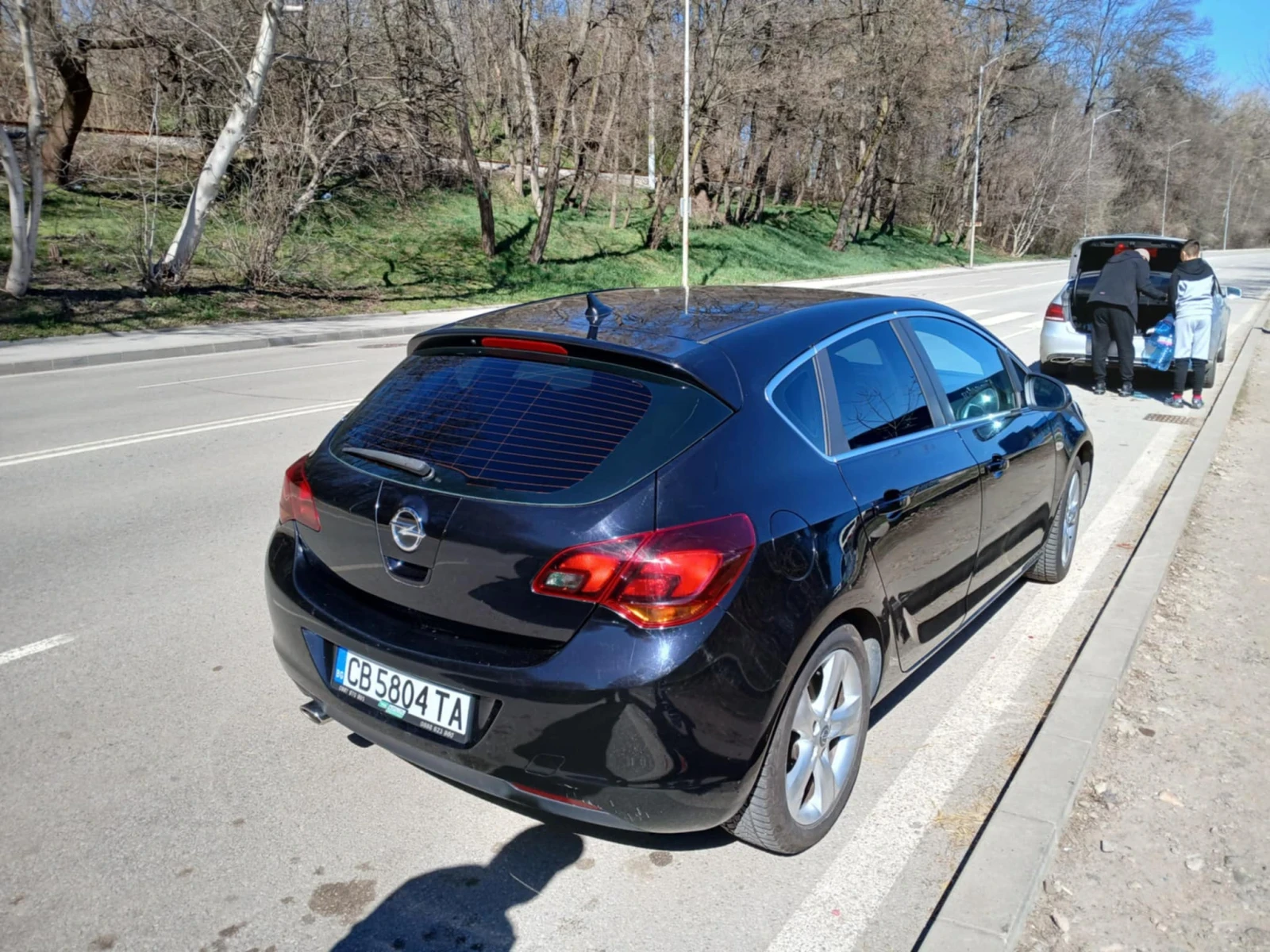 Opel Astra 1, 6 турбо - изображение 9