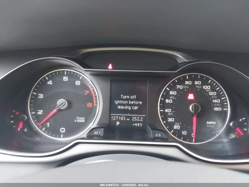 Audi A4 2l 2.0T Premium - изображение 7