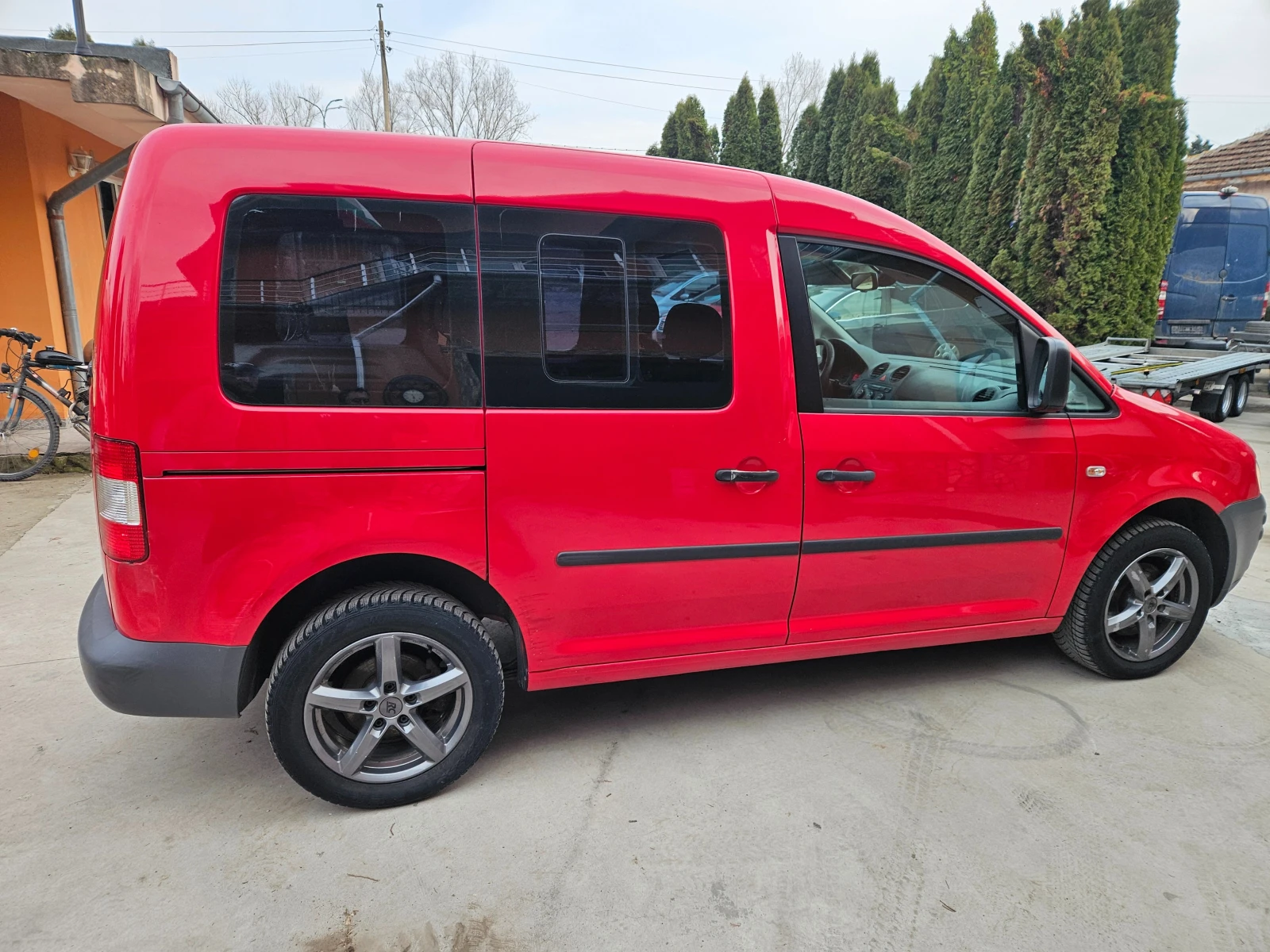 VW Caddy, снимка 4 - Автомобили и джипове - 53716996