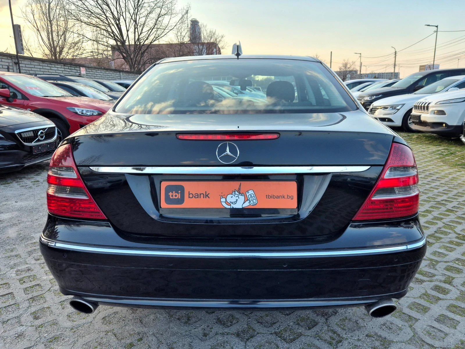 Mercedes-Benz E 280 3.0 CDI 4 MATIC, снимка 5 - Автомобили и джипове - 53870243