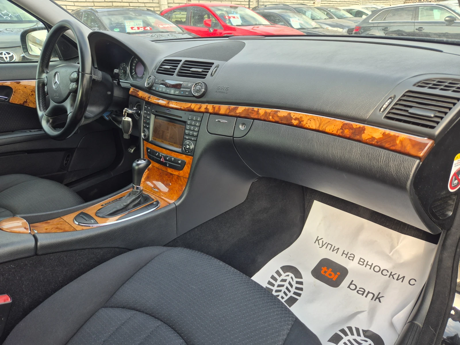 Mercedes-Benz E 280 3.0 CDI 4 MATIC, снимка 11 - Автомобили и джипове - 53870243