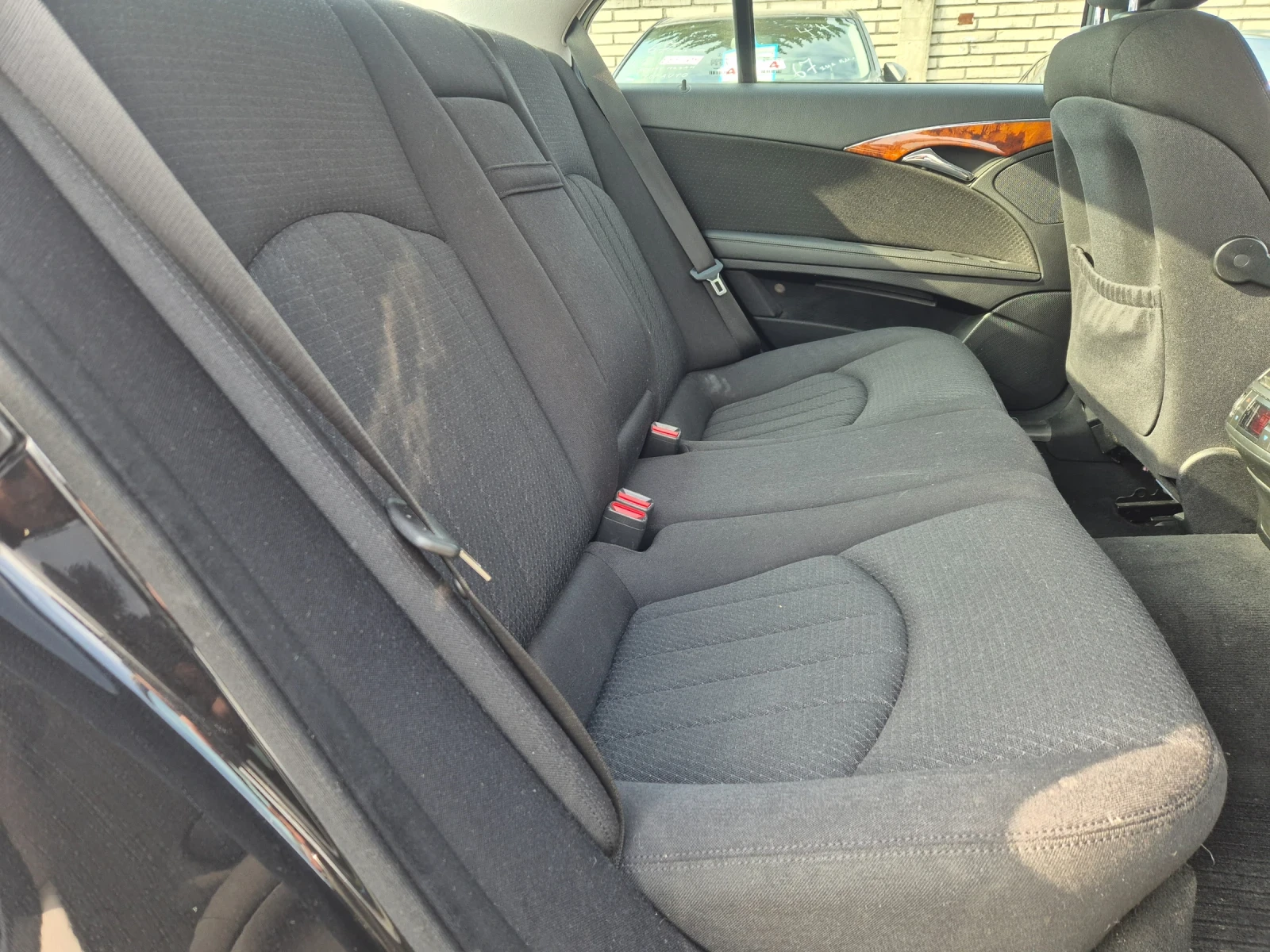 Mercedes-Benz E 280 3.0 CDI 4 MATIC, снимка 13 - Автомобили и джипове - 53870243