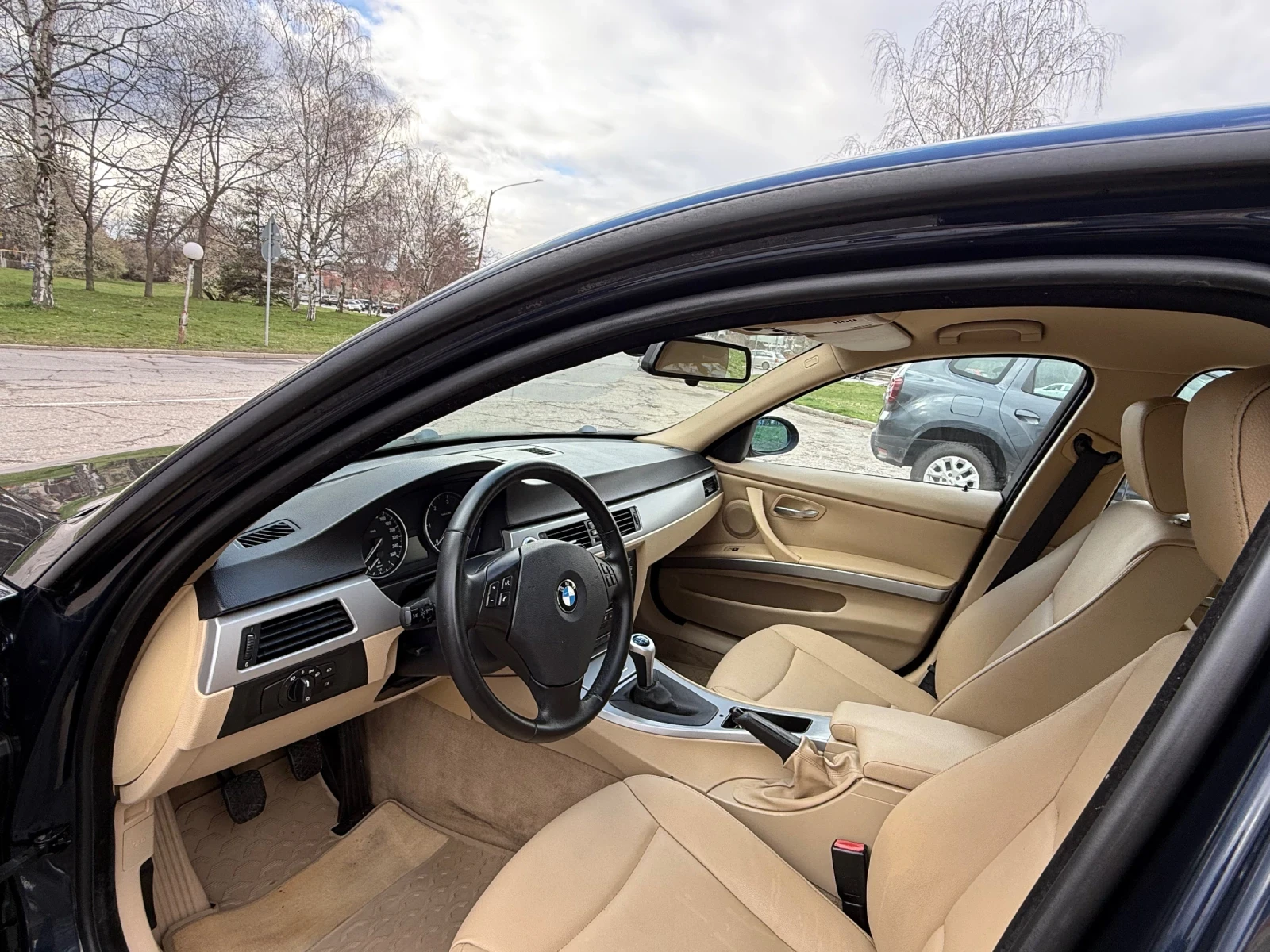 BMW 320, снимка 7 - Автомобили и джипове - 54084421