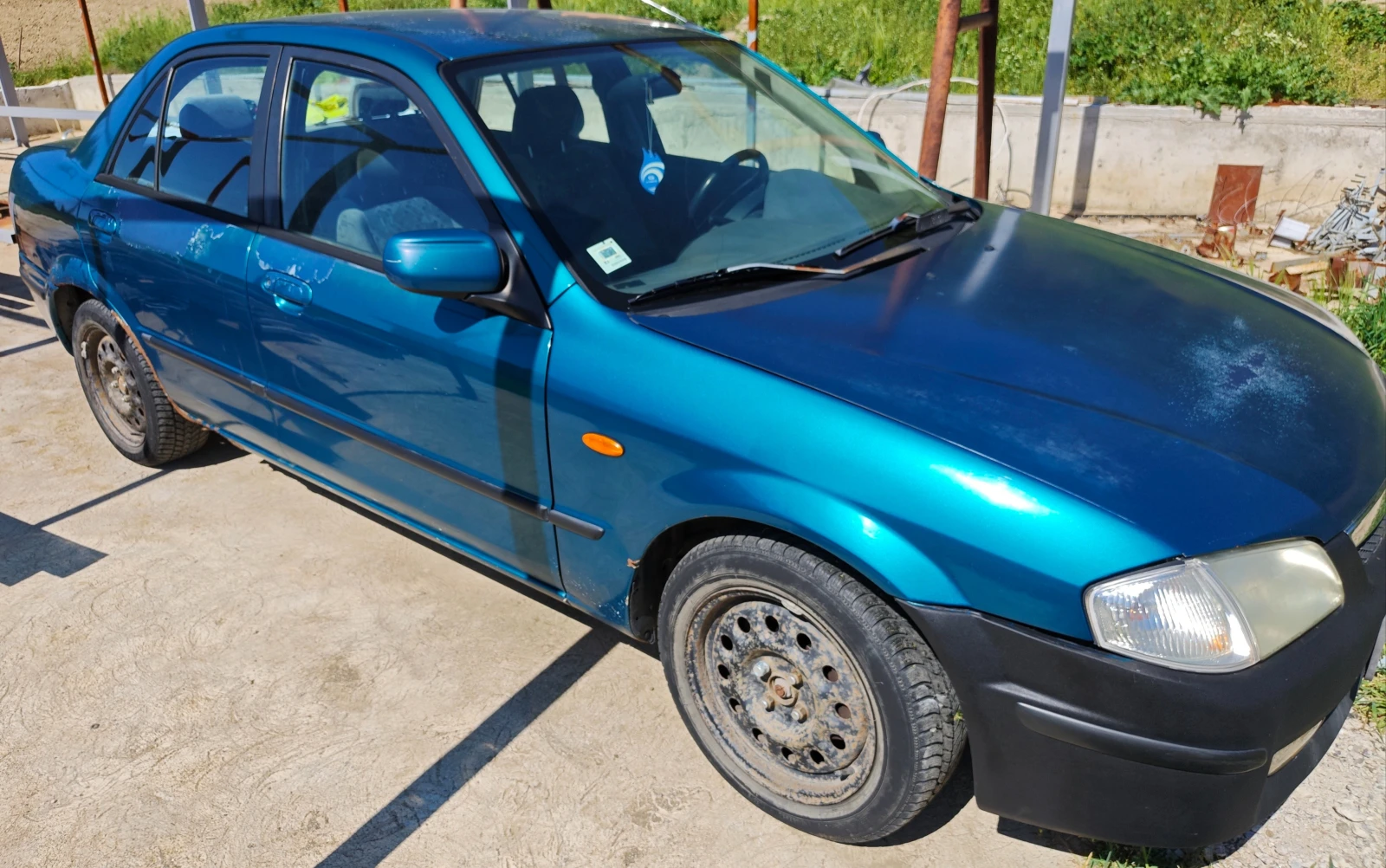 Mazda 323 BJ, снимка 3 - Автомобили и джипове - 54493113