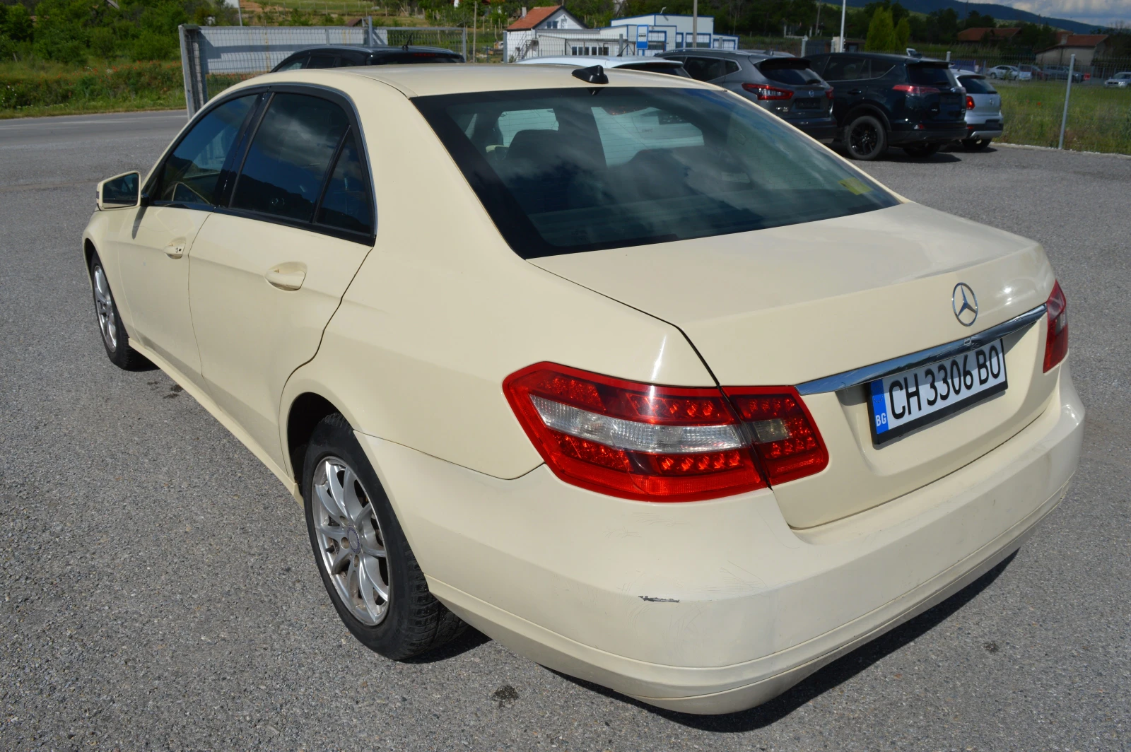 Mercedes-Benz E 200 2.2CDI-FULL EKSTRI, снимка 7 - Автомобили и джипове - 54595831