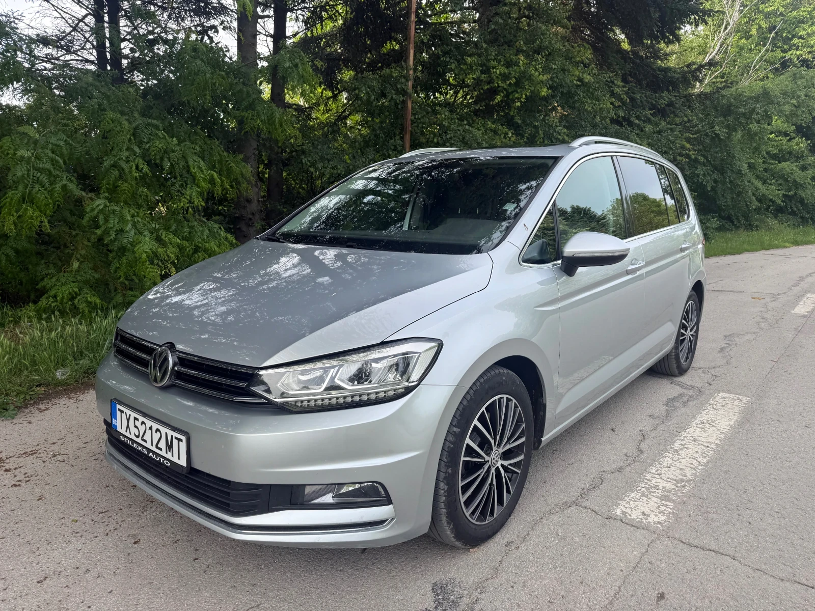 VW Touran 2.0-150к-7Места Автоматик