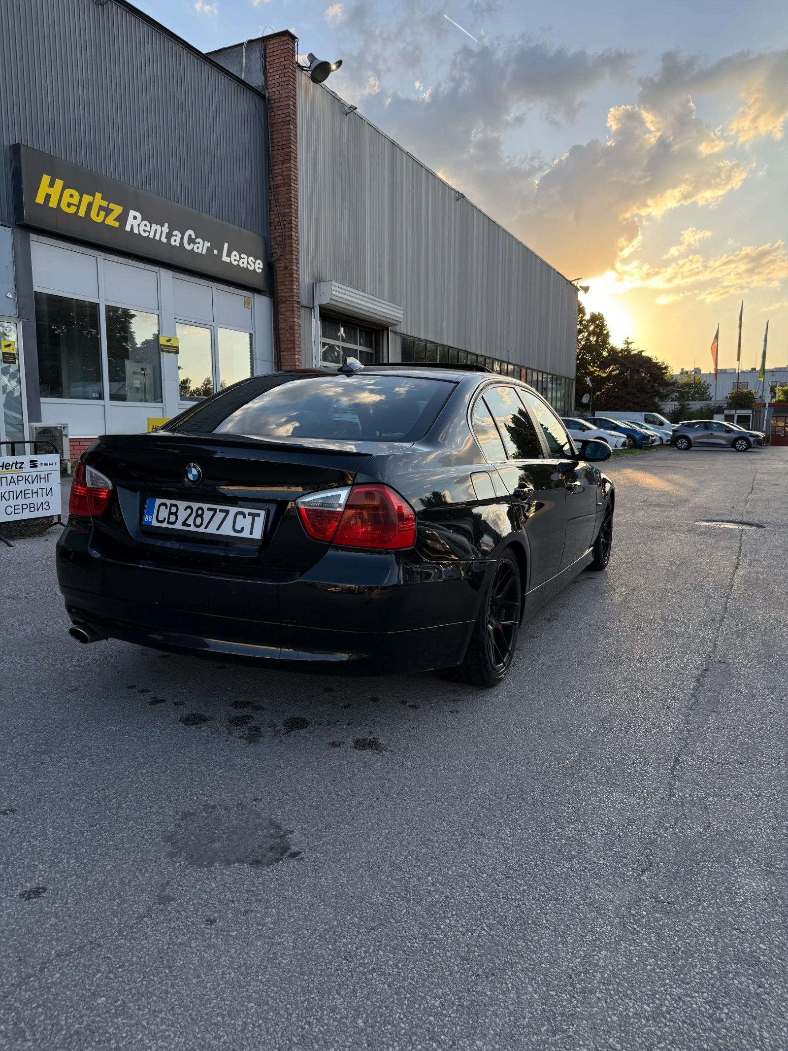 BMW 320, снимка 4 - Автомобили и джипове - 54799288