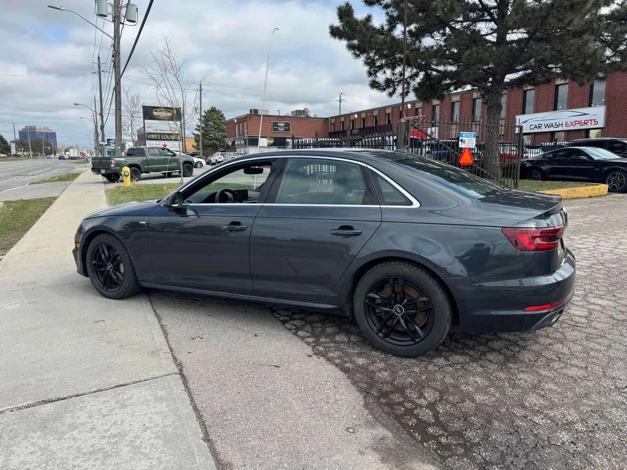 Audi A4 * Progressiv * АВТОКРЕДИТ БЕЗ ПЪРВОНАЧАЛНА ВНОСКА*, снимка 2 - Автомобили и джипове - 54920751
