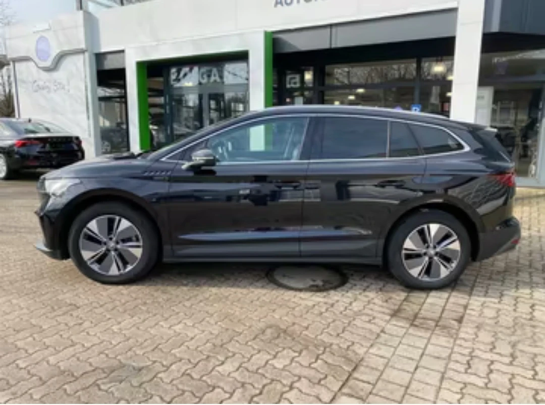 Skoda Enyaq 82KW/HUD/360CAM/PANO/MEMORY/МАСАЖ/ТЕРМОПОМПА, снимка 6 - Автомобили и джипове - 55040392