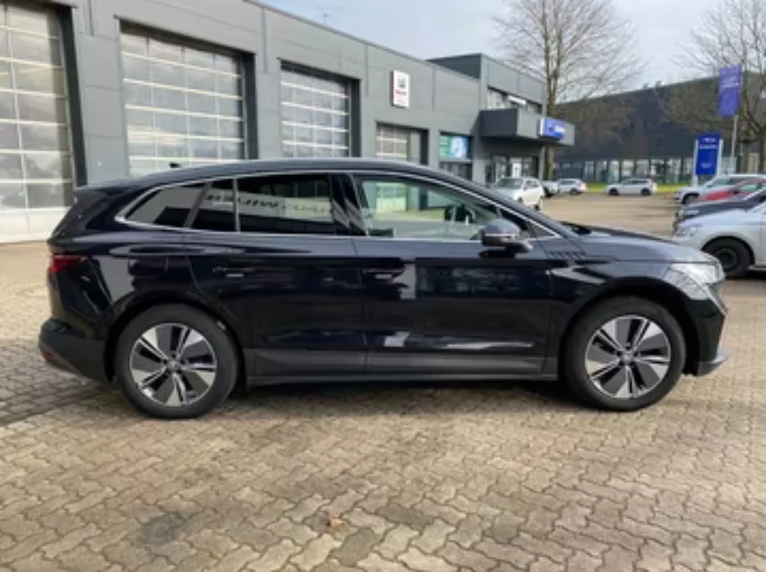 Skoda Enyaq 82KW/HUD/360CAM/PANO/MEMORY/МАСАЖ/ТЕРМОПОМПА, снимка 2 - Автомобили и джипове - 55040392