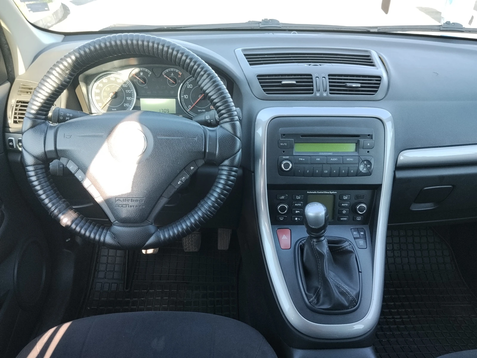 Fiat Croma 1.9 JTD/120к., снимка 11 - Автомобили и джипове - 55647100
