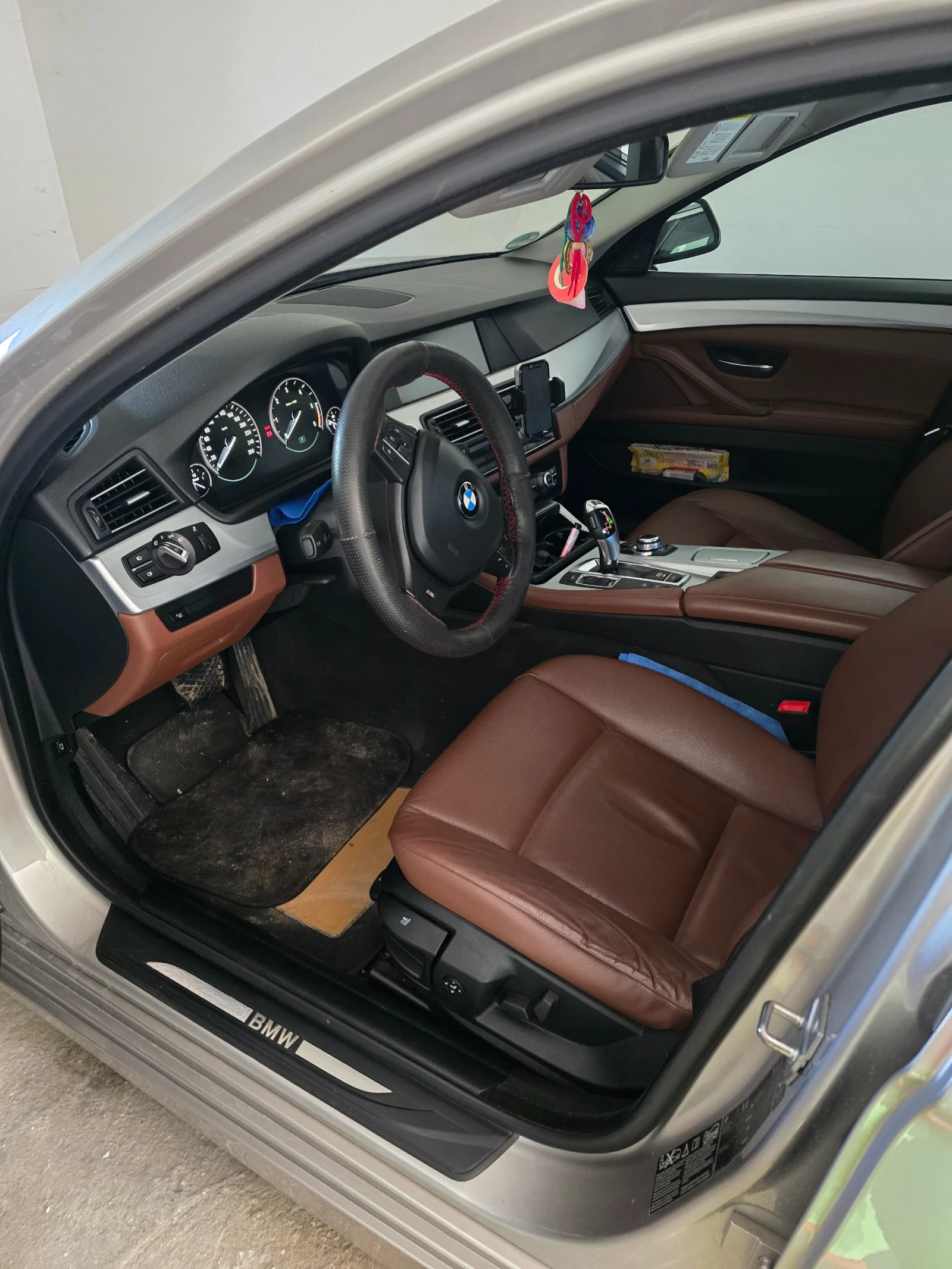 BMW 530, снимка 16 - Автомобили и джипове - 55850659