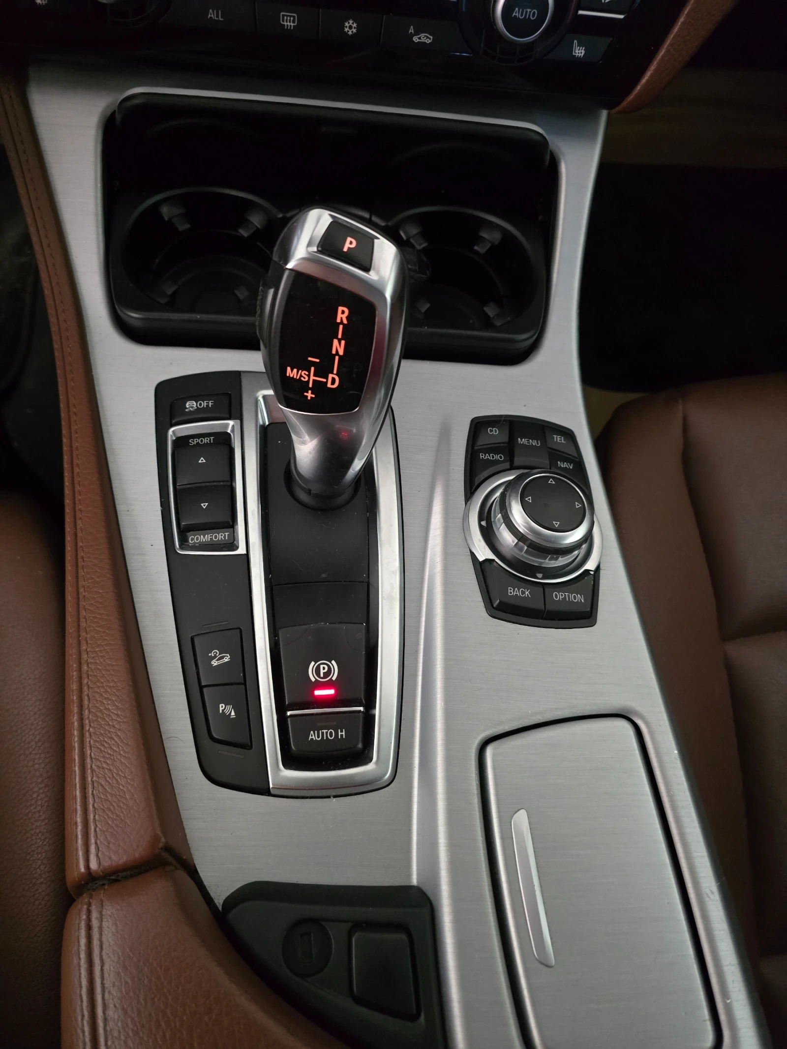 BMW 530, снимка 10 - Автомобили и джипове - 55850659