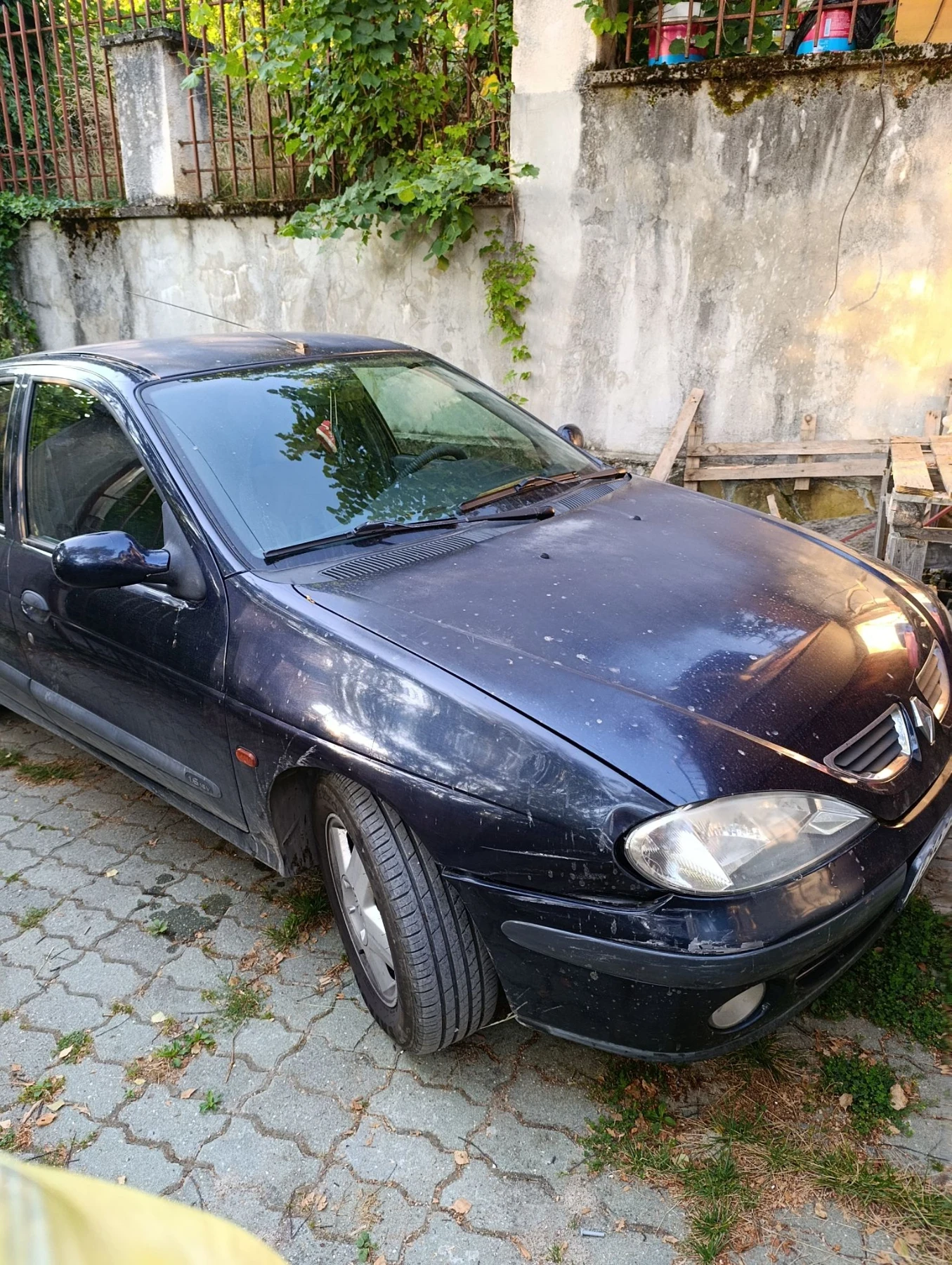 Renault Megane 1.6-16, снимка 8 - Автомобили и джипове - 55963307