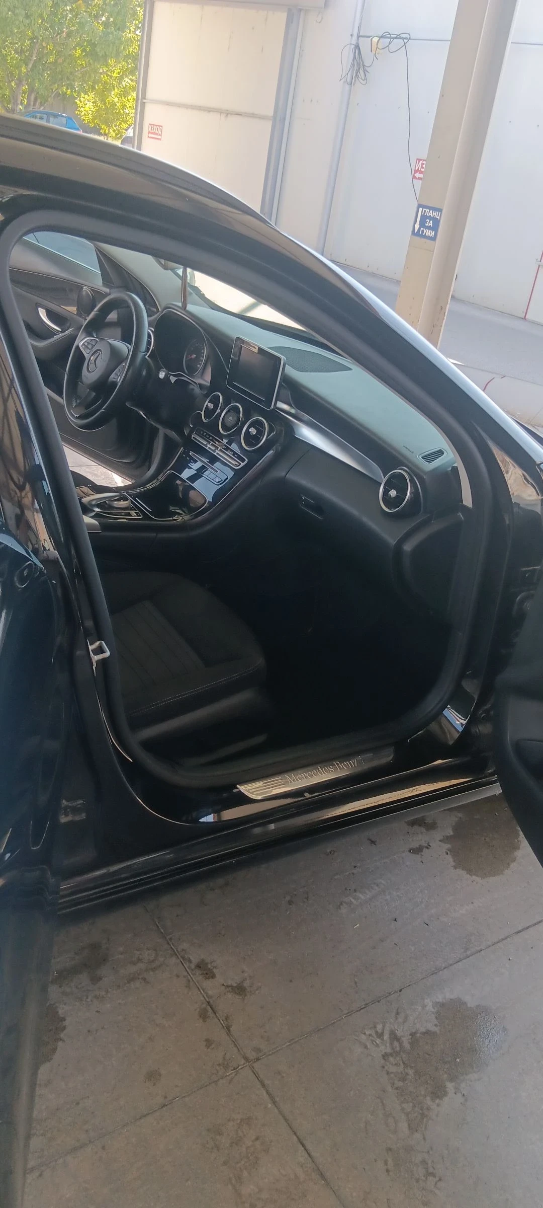Mercedes-Benz C 180, снимка 10 - Автомобили и джипове - 56152758