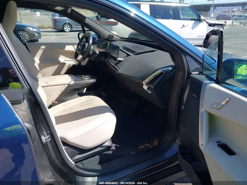BMW iX xDrive50, снимка 5 - Автомобили и джипове - 56424719